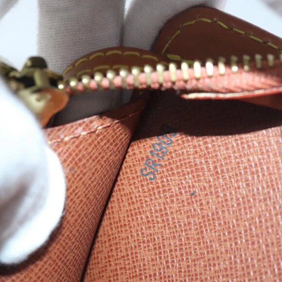 LOUIS VUITTON Epi Pochette Homme Clutch Bag Brown Zipangu Gold M52528 Auth 92635 - Picture 13 of 16